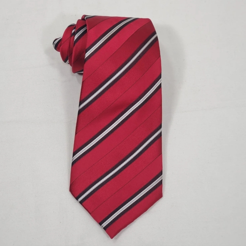 Donald J Trump Tie Signature Silk Necktie Gold Crest Extra Long Red Wide Stripe